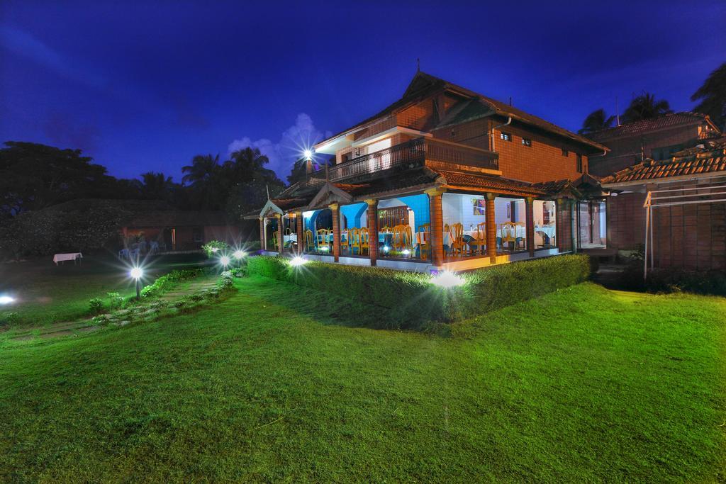 The River Retreat Heritage Ayurvedic Resort Shoranur Экстерьер фото
